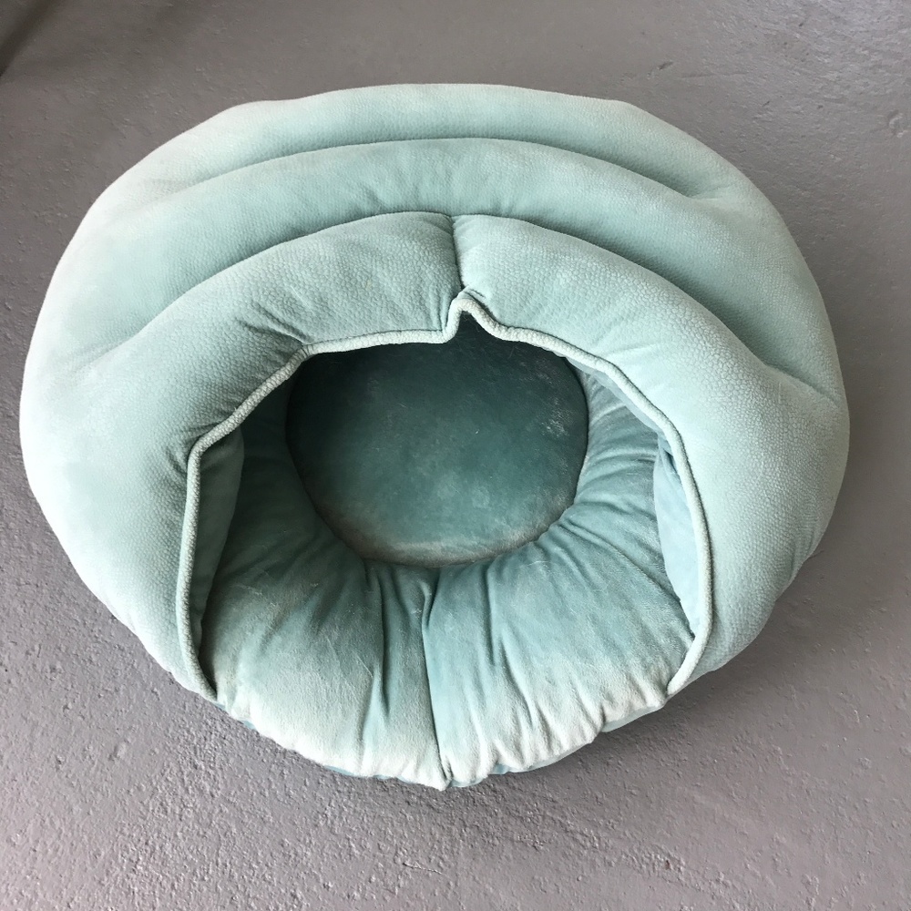 Dog/Cat Deep Dish Cuddler: Pet Bed - Picture 2 of 6